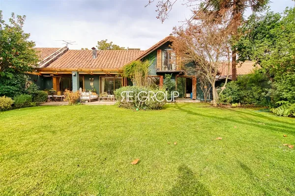 Casa en Avenida el Tranque, Lo Barnechea - Foto principal